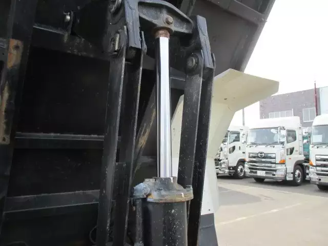 平成29年08月中古中型ダンプ日野日野の画像16