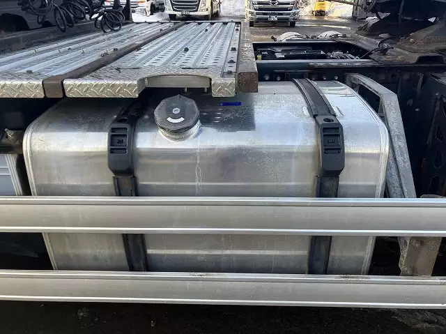 令和02年05月中古大型トラクタヘッド日野プロフィアの画像24