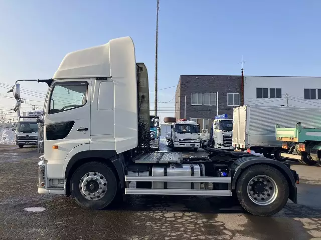 令和02年05月中古大型トラクタヘッド日野プロフィアの画像8