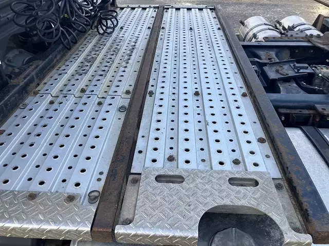 令和02年05月中古大型トラクタヘッド日野プロフィアの画像9