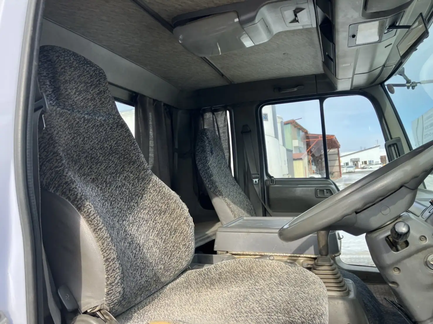 平成08年07月中古中型クレーン付日野レンジャーの画像3