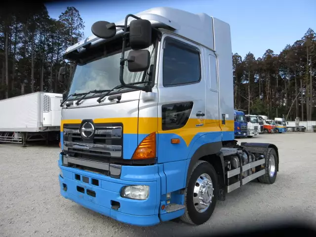 平成27年09月中古大型トラクタヘッド日野プロフィアの画像1