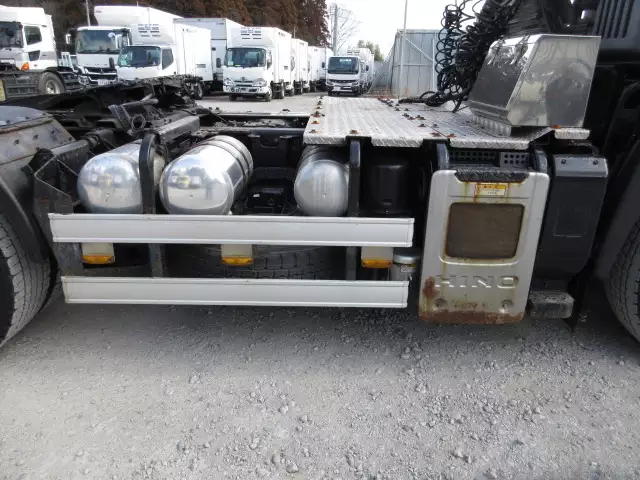 平成27年09月中古大型トラクタヘッド日野プロフィアの画像22