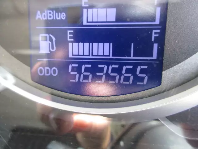 平成27年09月中古大型トラクタヘッド日野プロフィアの画像30