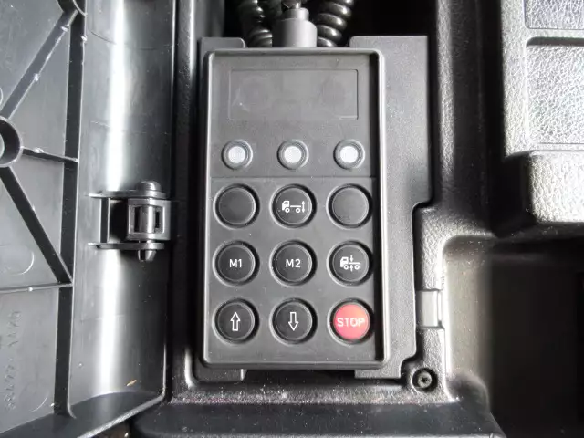 平成27年09月中古大型トラクタヘッド日野プロフィアの画像34