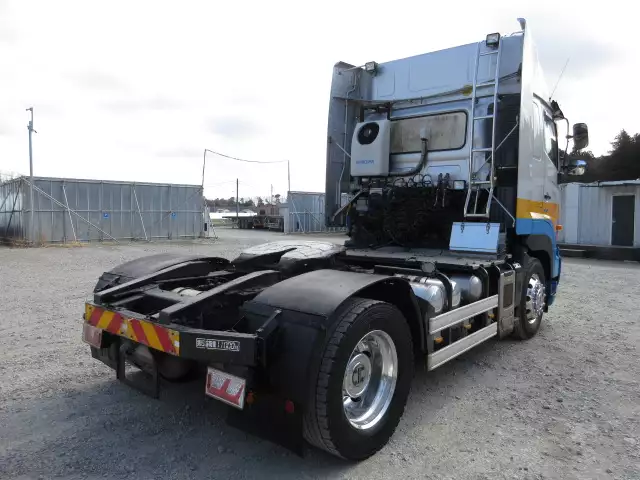 平成27年09月中古大型トラクタヘッド日野プロフィアの画像5