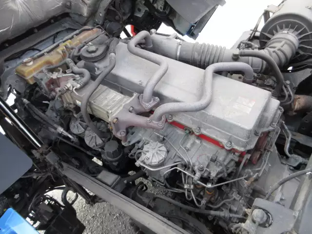 平成27年09月中古大型トラクタヘッド日野プロフィアの画像46