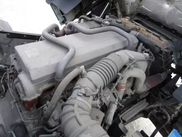 平成27年09月中古大型トラクタヘッド日野プロフィアの画像47