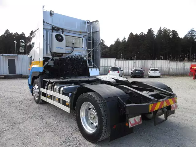 平成27年09月中古大型トラクタヘッド日野プロフィアの画像7