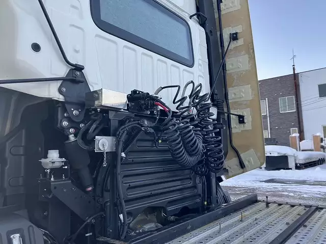 令和03年09月中古大型トラクタヘッド日野プロフィアの画像10