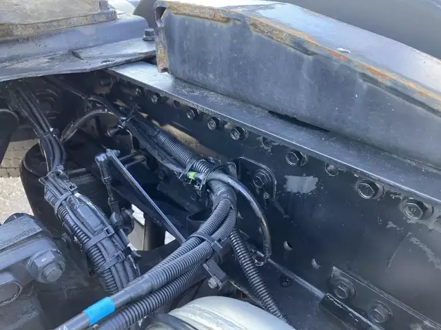 令和03年09月中古大型トラクタヘッド日野プロフィアの画像21