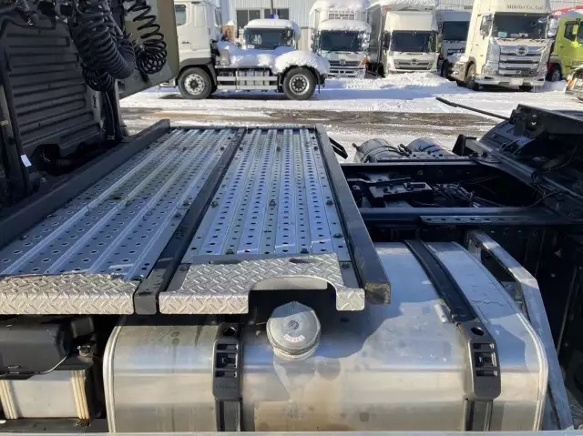 令和03年09月中古大型トラクタヘッド日野プロフィアの画像9