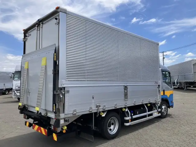 令和03年05月中古小型アルミバン・ウィングいすゞエルフの画像5