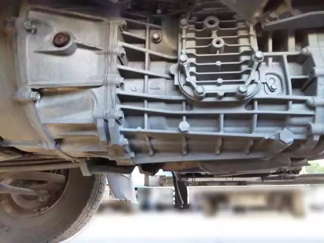 平成29年10月中古中型冷凍バン・ウィングいすゞフォワードの画像27