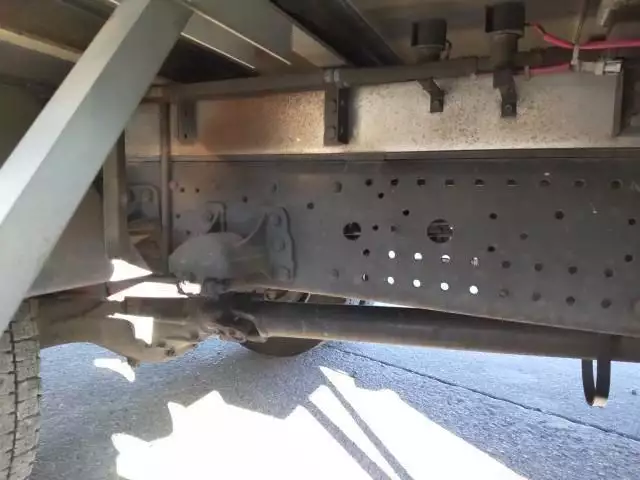 平成29年10月中古中型冷凍バン・ウィングいすゞフォワードの画像28