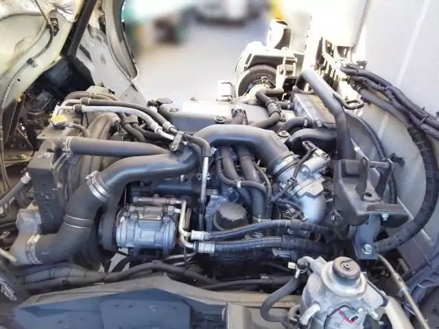 平成29年10月中古中型冷凍バン・ウィングいすゞフォワードの画像37