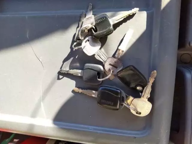 平成29年10月中古中型冷凍バン・ウィングいすゞフォワードの画像5