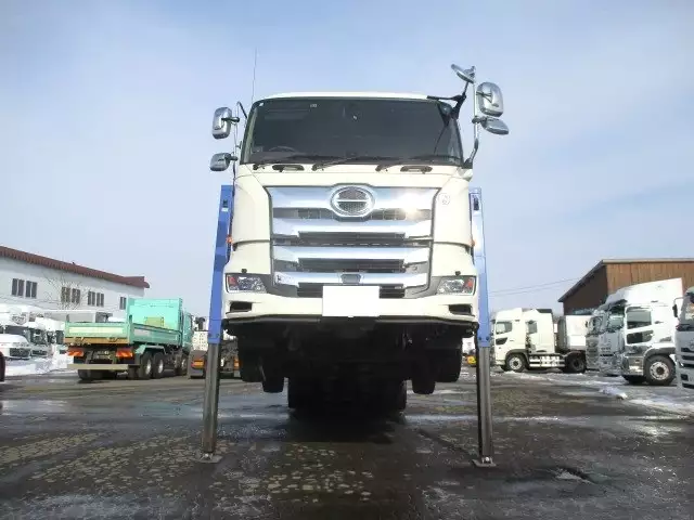 平成30年06月中古大型クレーン付日野プロフィアの画像2