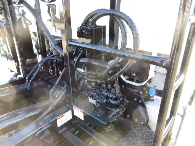 令和05年09月中古小型ミキサー車・高所作業車・その他特装車三菱ふそうキャンターの画像33