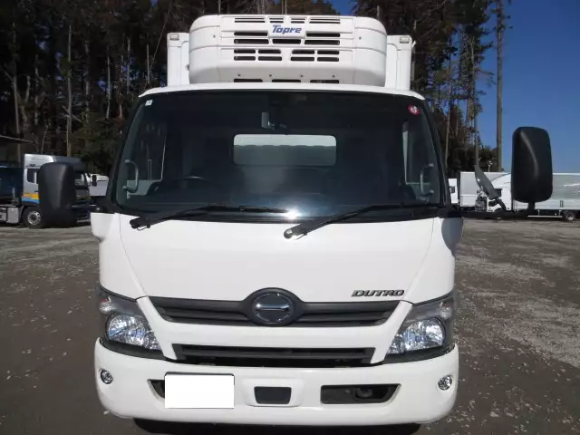 平成30年08月中古小型冷凍バン・ウィング日野デュトロの画像2