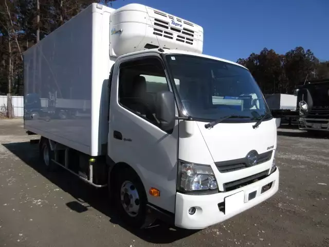 平成30年08月中古小型冷凍バン・ウィング日野デュトロの画像3