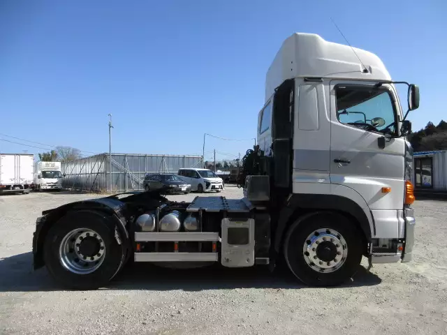 平成26年01月中古大型トラクタヘッド日野プロフィアの画像4