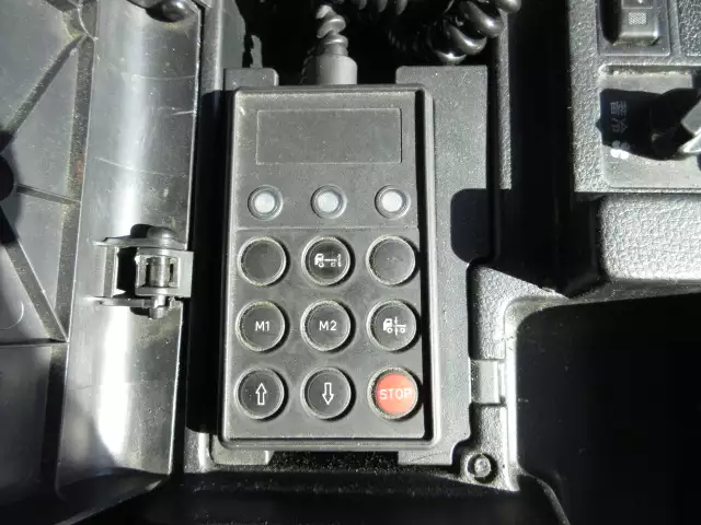 平成26年01月中古大型トラクタヘッド日野プロフィアの画像35