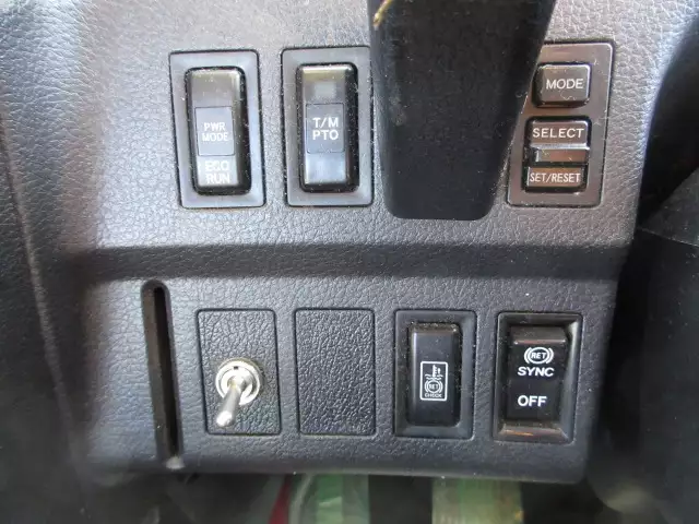 平成26年01月中古大型トラクタヘッド日野プロフィアの画像39