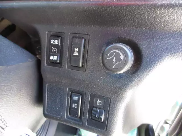 平成26年01月中古大型トラクタヘッド日野プロフィアの画像40