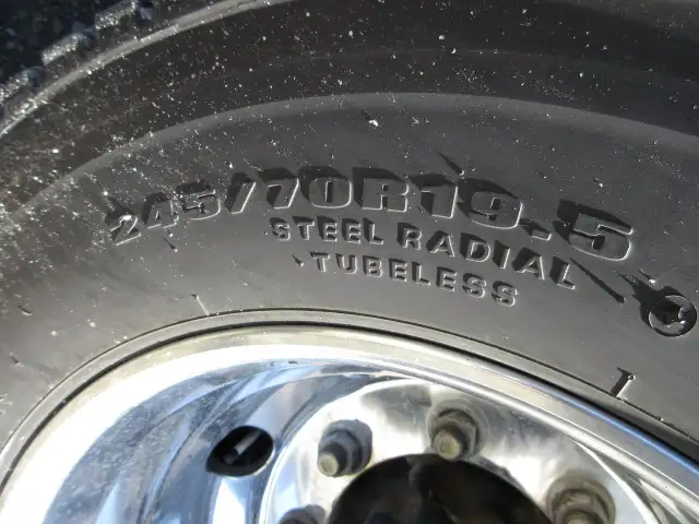 車検付(R6.7)令和3年 いすゞ 低床4軸ウィング 距離:21万㎞ 380馬力 MT 積載:14,200kg バックモニター ETC2.0 ナビの画像13