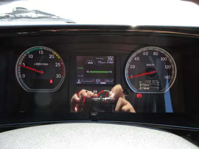 車検付(R6.7)令和3年 いすゞ 低床4軸ウィング 距離:21万㎞ 380馬力 MT 積載:14,200kg バックモニター ETC2.0 ナビの画像40