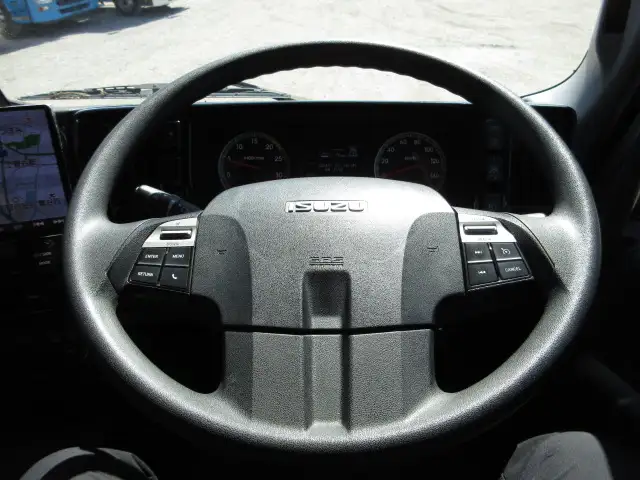 車検付(R6.7)令和3年 いすゞ 低床4軸ウィング 距離:21万㎞ 380馬力 MT 積載:14,200kg バックモニター ETC2.0 ナビの画像47