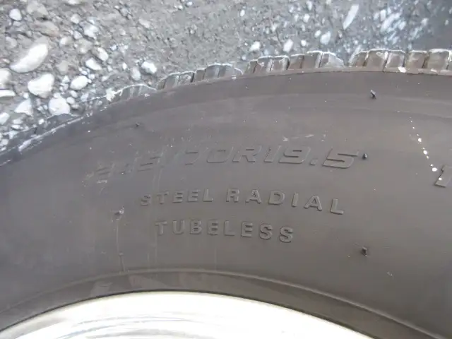 車検付(R6.7)令和3年 いすゞ 低床4軸ウィング 距離:21万㎞ 380馬力 MT 積載:14,200kg バックモニター ETC2.0 ナビの画像10