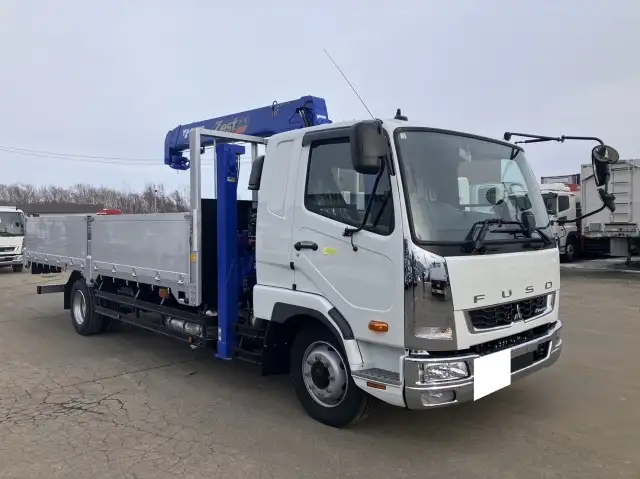 ☆車検付き(R7.2.15)☆ 令和6年 三菱 増トンセルフクレーン タダノ4段 ラジコン 240馬力 MT リーフサス 積載:7,000㎏ 距離:1,000㎞未満の画像3