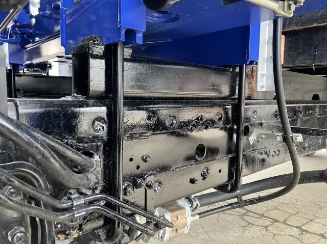 ☆車検付き(R7.2.15)☆ 令和6年 三菱 増トンセルフクレーン タダノ4段 ラジコン 240馬力 MT リーフサス 積載:7,000㎏ 距離:1,000㎞未満の画像21