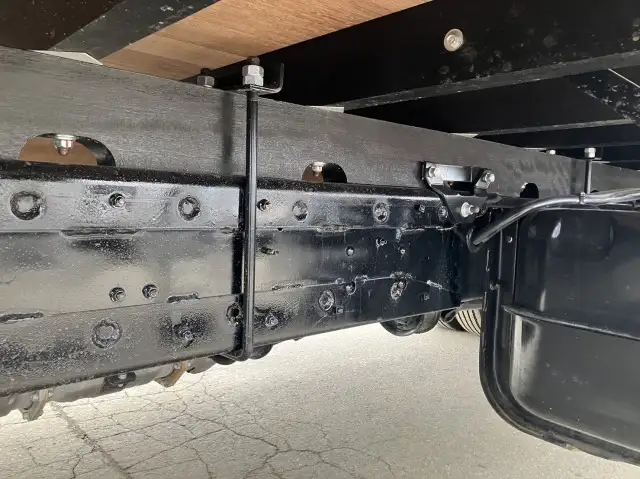 ☆車検付き(R7.2.15)☆ 令和6年 三菱 増トンセルフクレーン タダノ4段 ラジコン 240馬力 MT リーフサス 積載:7,000㎏ 距離:1,000㎞未満の画像24