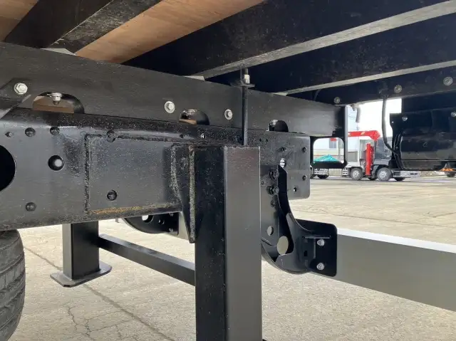 ☆車検付き(R7.2.15)☆ 令和6年 三菱 増トンセルフクレーン タダノ4段 ラジコン 240馬力 MT リーフサス 積載:7,000㎏ 距離:1,000㎞未満の画像27