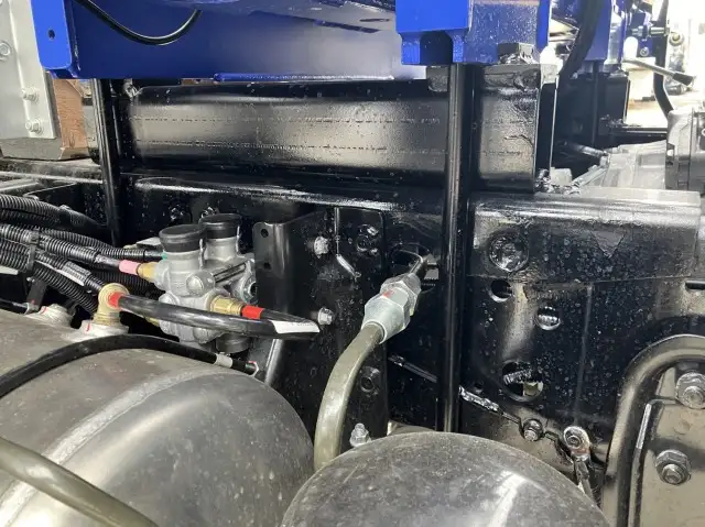 ☆車検付き(R7.2.15)☆ 令和6年 三菱 増トンセルフクレーン タダノ4段 ラジコン 240馬力 MT リーフサス 積載:7,000㎏ 距離:1,000㎞未満の画像32