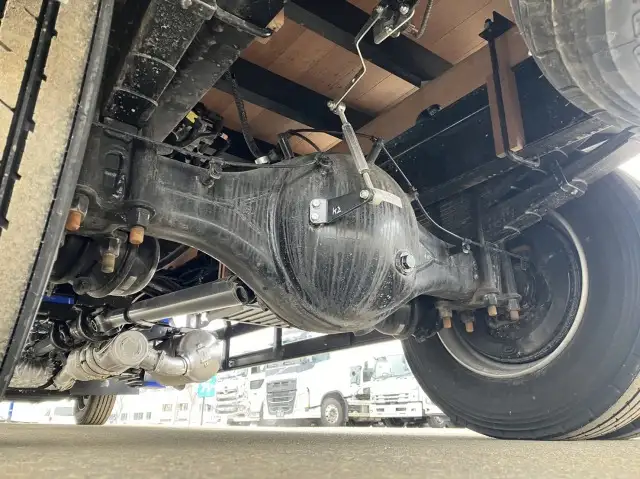 ☆車検付き(R7.2.15)☆ 令和6年 三菱 増トンセルフクレーン タダノ4段 ラジコン 240馬力 MT リーフサス 積載:7,000㎏ 距離:1,000㎞未満の画像35