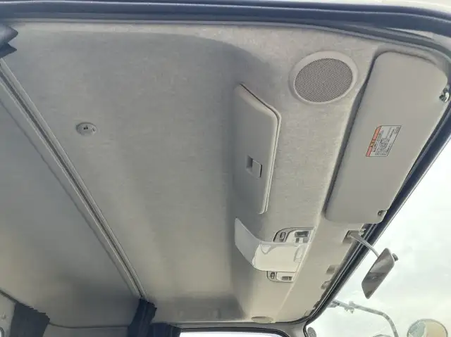 ☆車検付き(R7.2.15)☆ 令和6年 三菱 増トンセルフクレーン タダノ4段 ラジコン 240馬力 MT リーフサス 積載:7,000㎏ 距離:1,000㎞未満の画像45