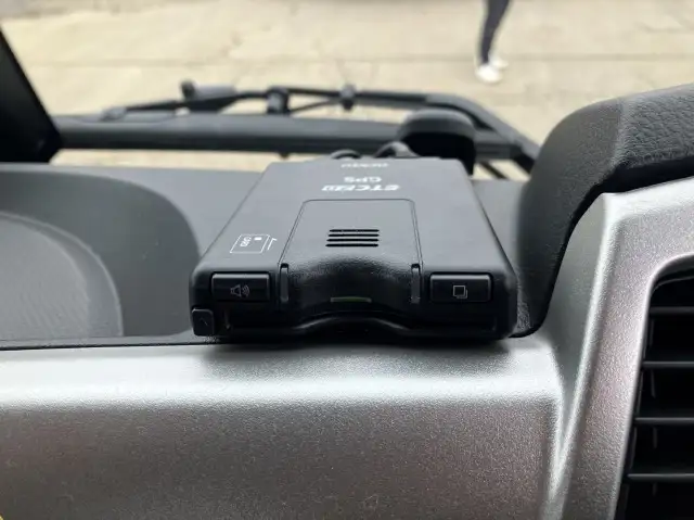 ☆車検付き(R7.2.15)☆ 令和6年 三菱 増トンセルフクレーン タダノ4段 ラジコン 240馬力 MT リーフサス 積載:7,000㎏ 距離:1,000㎞未満の画像53