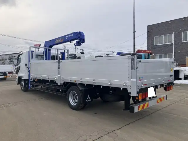 ☆車検付き(R7.2.15)☆ 令和6年 三菱 増トンセルフクレーン タダノ4段 ラジコン 240馬力 MT リーフサス 積載:7,000㎏ 距離:1,000㎞未満の画像7