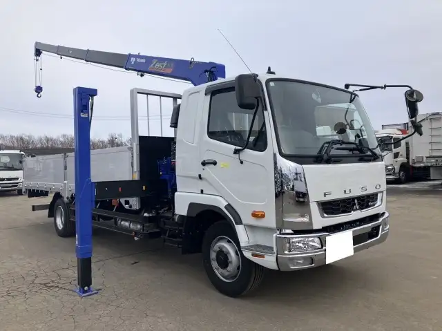 ☆車検付き(R7.2.15)☆ 令和6年 三菱 増トンセルフクレーン タダノ4段 ラジコン 240馬力 MT リーフサス 積載:7,000㎏ 距離:1,000㎞未満の画像10