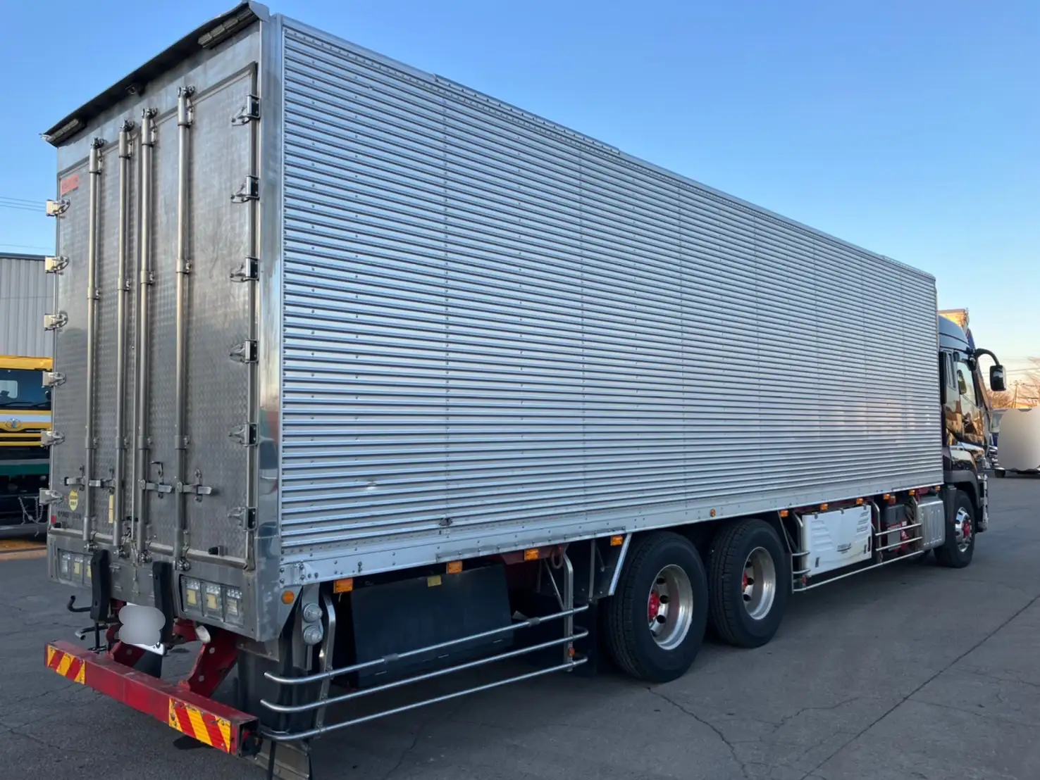 令和02年07月中古大型冷凍バン・ウィング三菱ふそうスーパーグレートの画像4