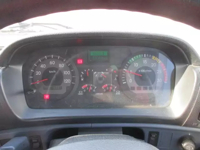 平成17年07月中古大型トラクタヘッド日野日野の画像13