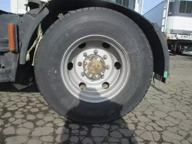 平成17年07月中古大型トラクタヘッド日野日野の画像9