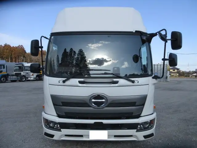 未使用車 令和6年 日野 4tウィング格納ゲート付 6200ワイド 240馬力 MT 積載:2,250㎏ ETC2.0 バックモニターの画像2