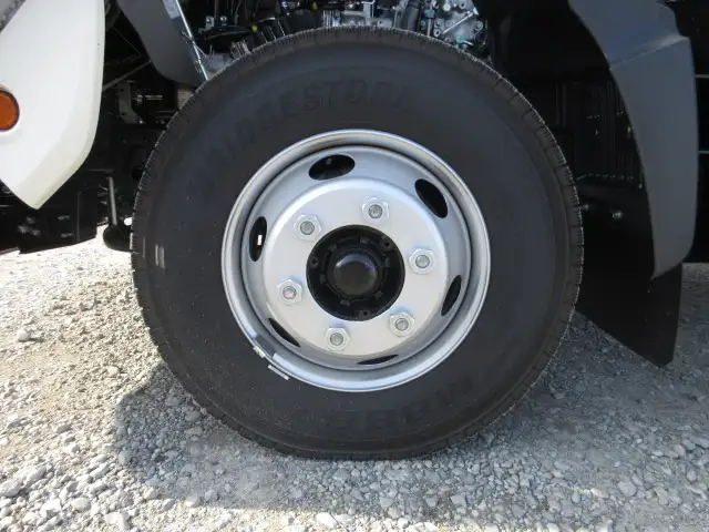 未使用車 令和6年 日野 4tウィング格納ゲート付 6200ワイド 240馬力 MT 積載:2,250㎏ ETC2.0 バックモニターの画像9