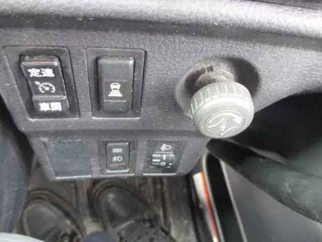 平成25年03月中古大型トラクタヘッド日野日野の画像17