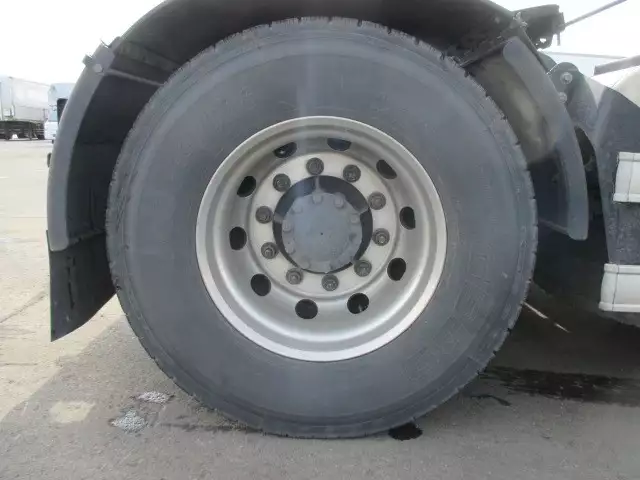 平成25年03月中古大型トラクタヘッド日野日野の画像9